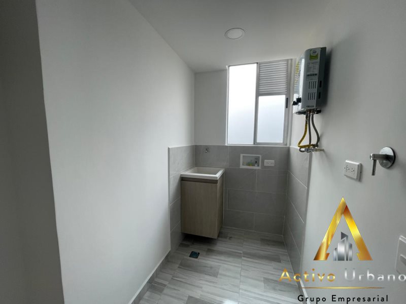 foto_104782_901271444_0402245377_ss