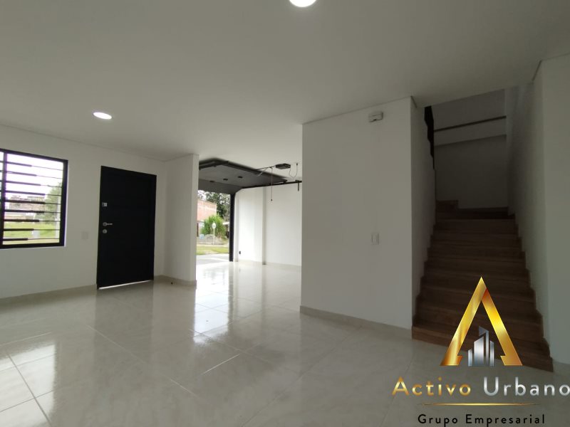 foto_104782_901271444_0407091720_ss