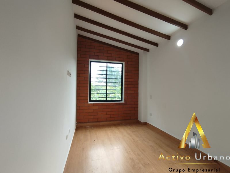 foto_104782_901271444_0408387780_ss