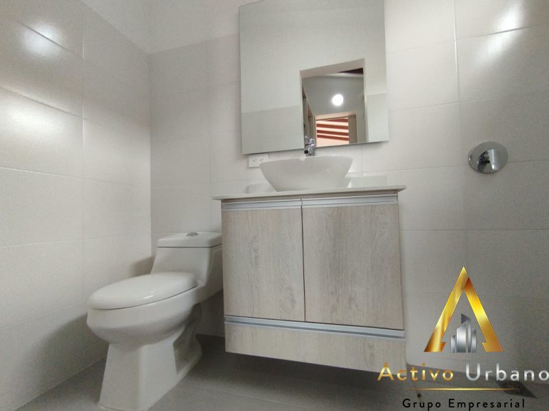 foto_104782_901271444_0438593775_ss