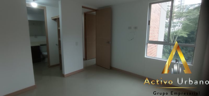 foto_104782_901271444_0453046122_ss