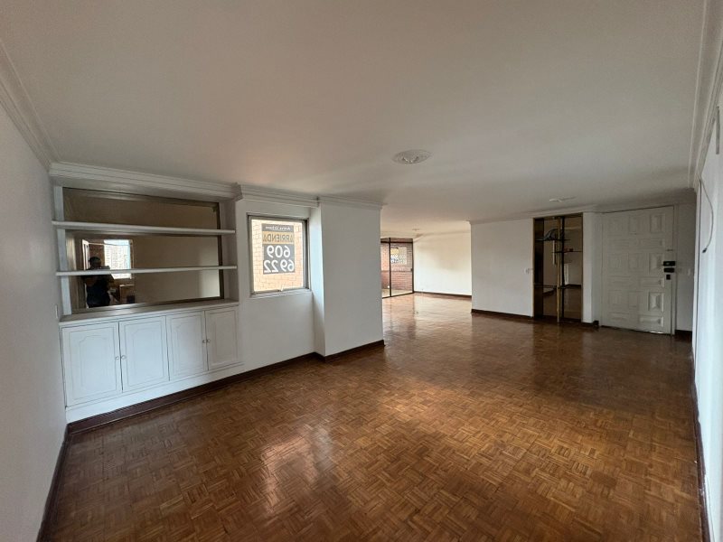 foto_104782_901271444_0468443565_ss