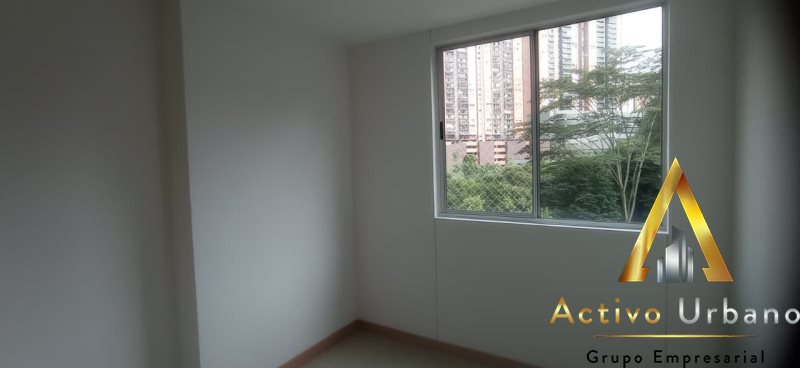 foto_104782_901271444_0470212126_ss