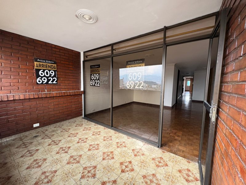 foto_104782_901271444_0486065927_ss