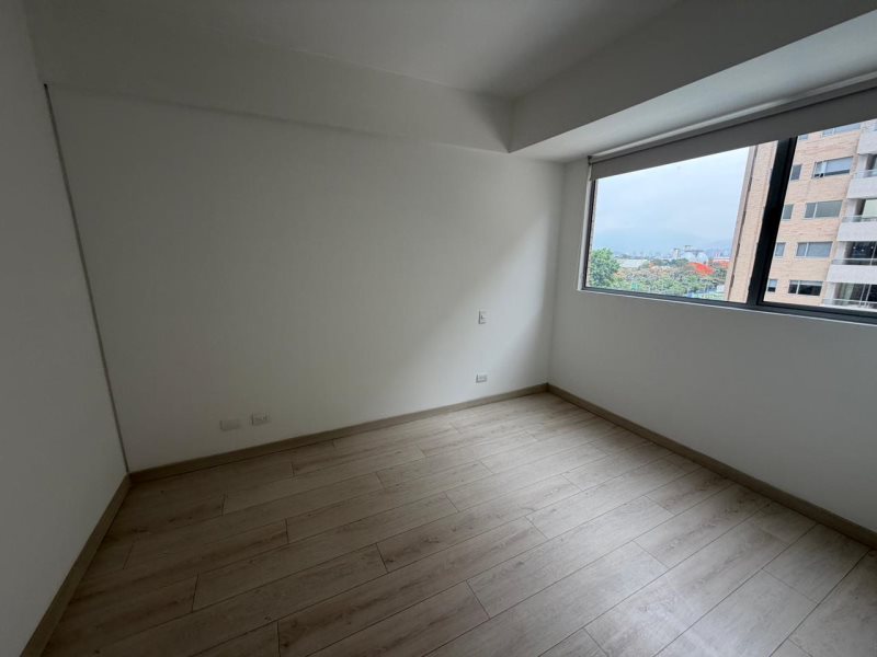 foto_104782_901271444_0509636968_ss