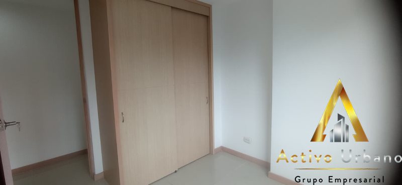 foto_104782_901271444_0517688712_ss