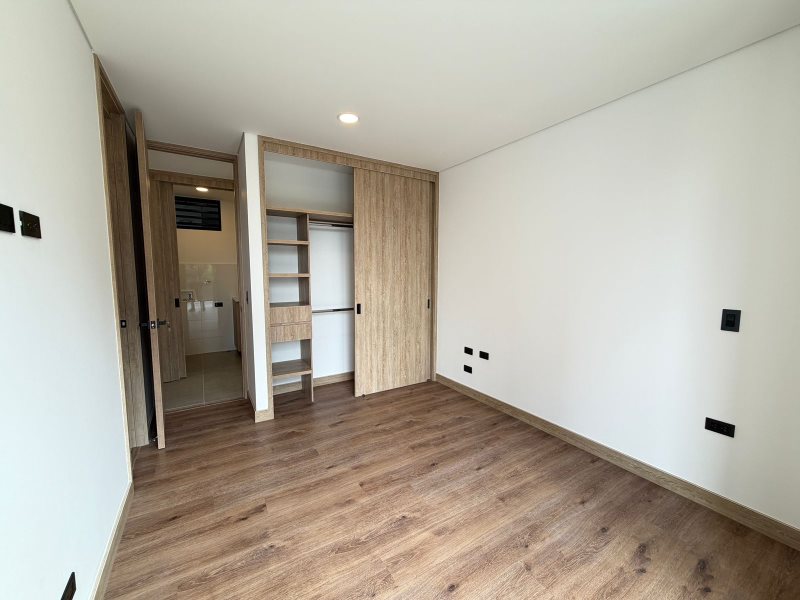 foto_104782_901271444_0537041380_ss