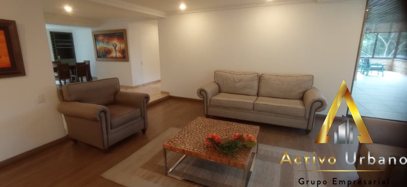 foto_104782_901271444_0561458046_ss