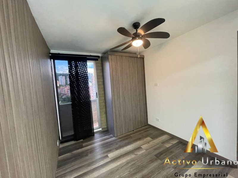 foto_104782_901271444_0566477516_ss