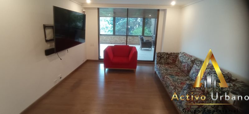 foto_104782_901271444_0571225652_ss