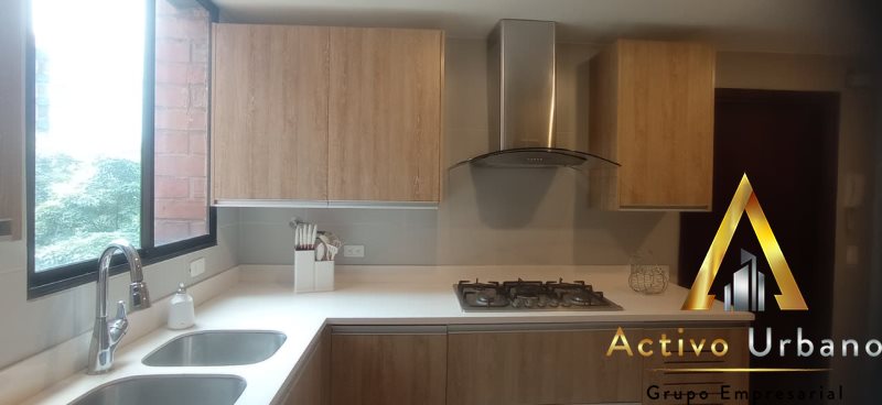 foto_104782_901271444_0582310676_ss