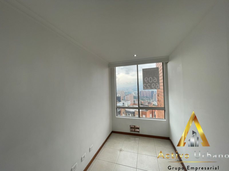 foto_104782_901271444_0602565167_ss