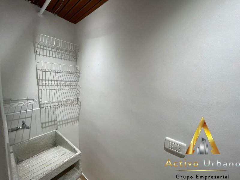 foto_104782_901271444_0622925362_ss