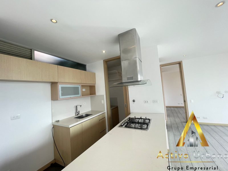 foto_104782_901271444_0654690748_ss