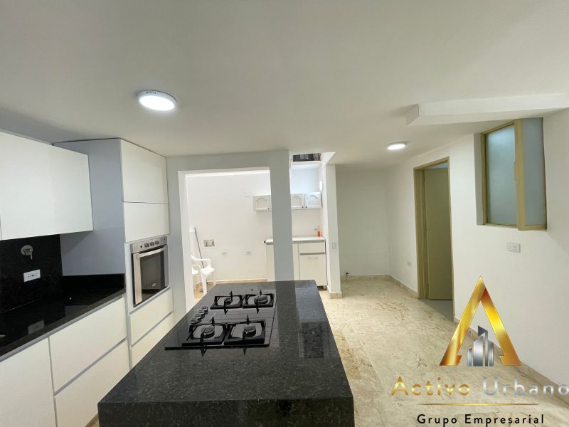 foto_104782_901271444_0666491783_ss