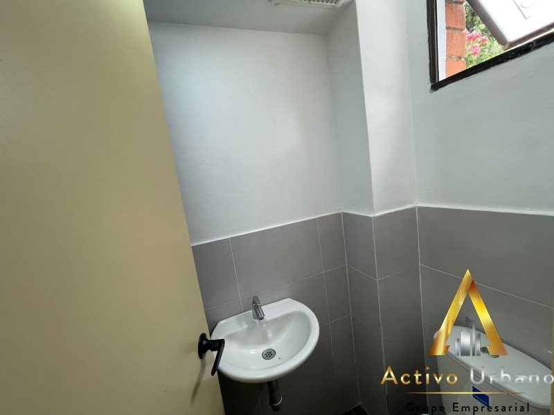 foto_104782_901271444_0679963408_ss