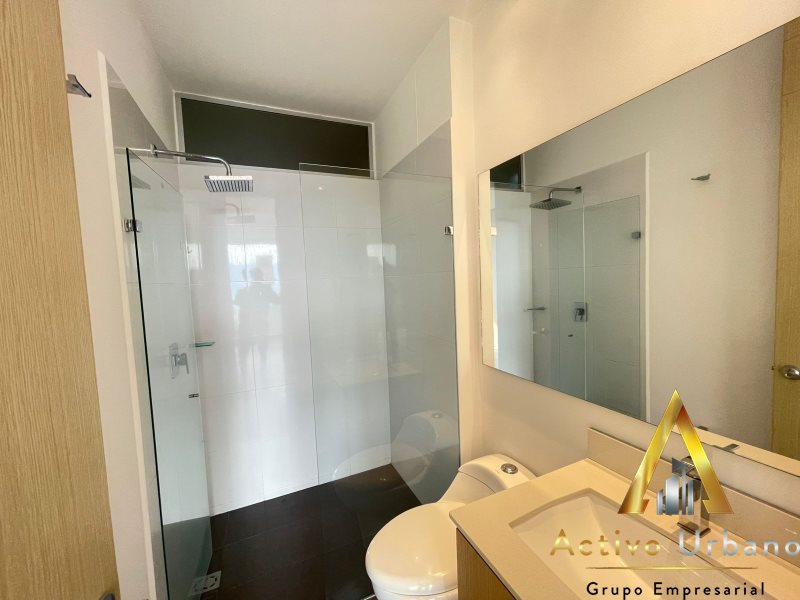 foto_104782_901271444_0680516096_ss