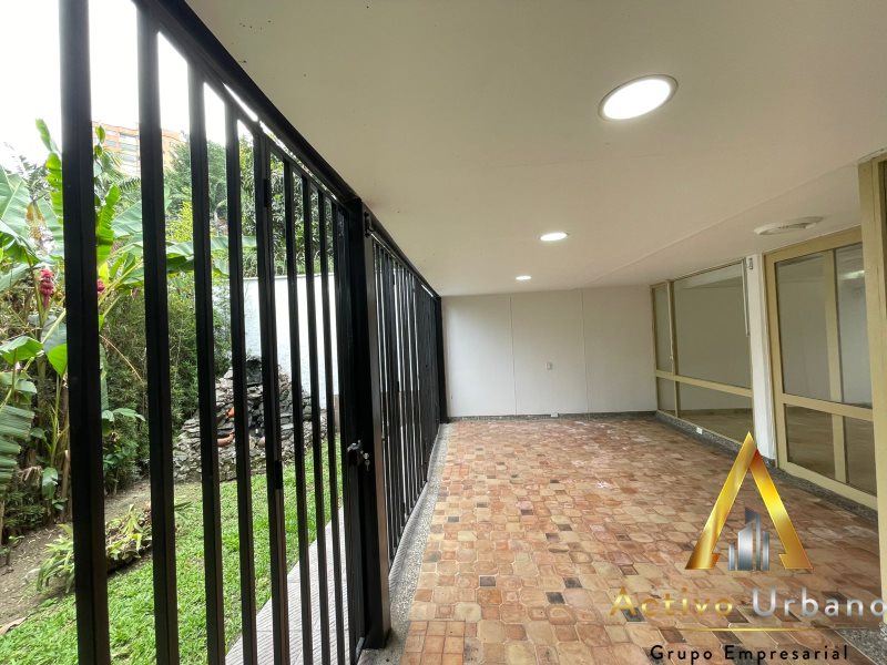 foto_104782_901271444_0686412392_ss