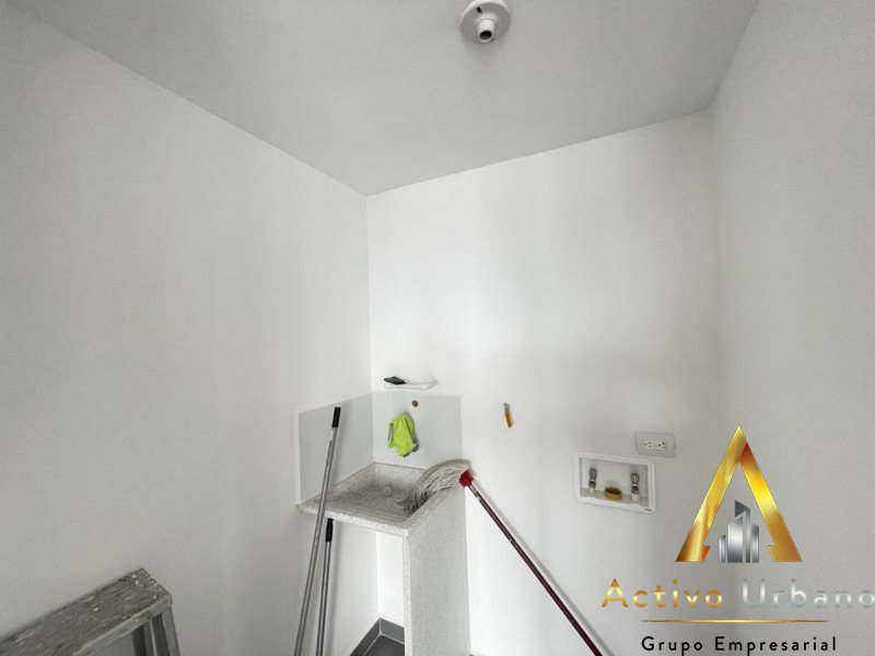 foto_104782_901271444_0687426878_ss