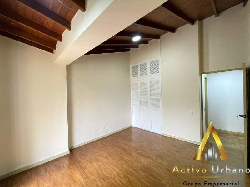 foto_104782_901271444_0714812669_ss