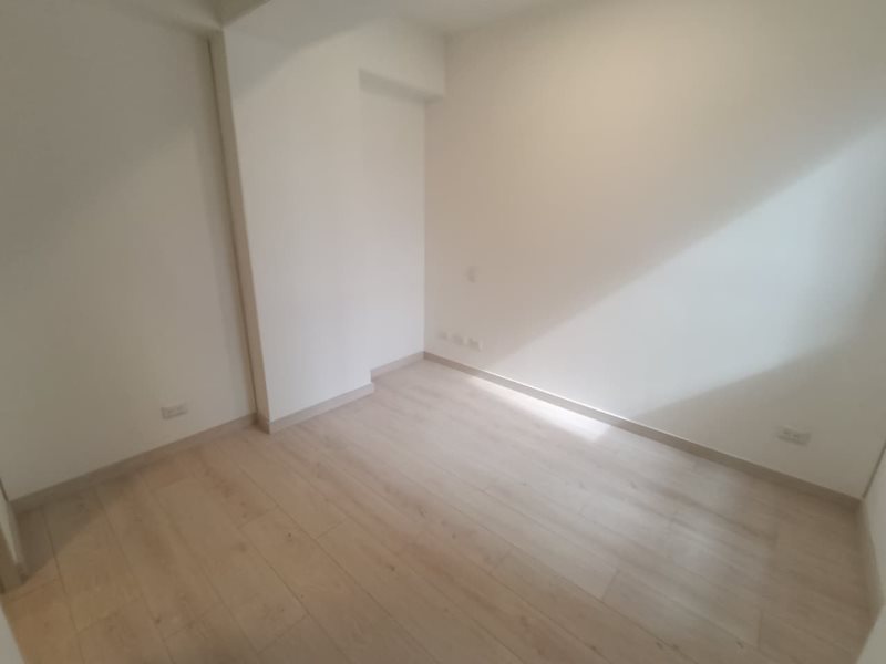 foto_104782_901271444_0939808168_ss