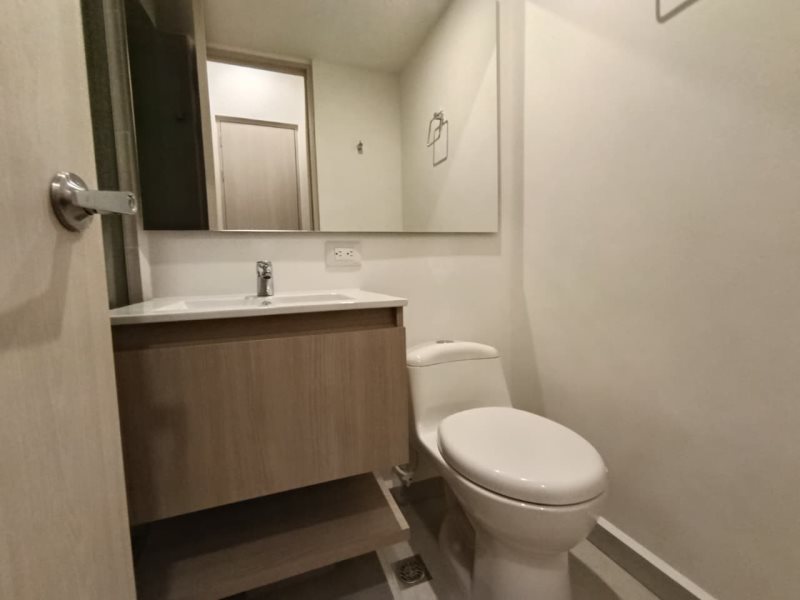 foto_104782_901271444_0948853522_ss