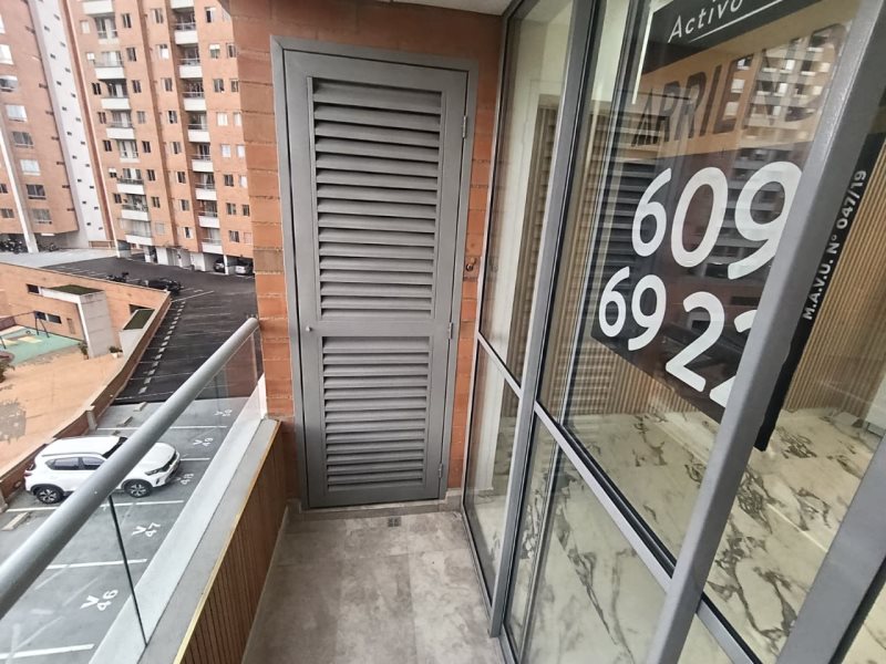 foto_104782_901271444_1020670098_ss