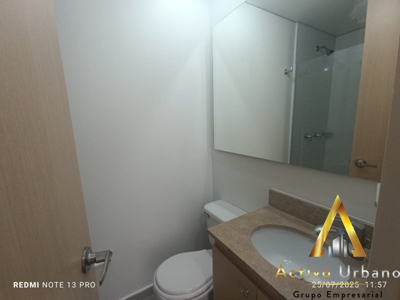 foto_104782_901271444_1178418015_ss