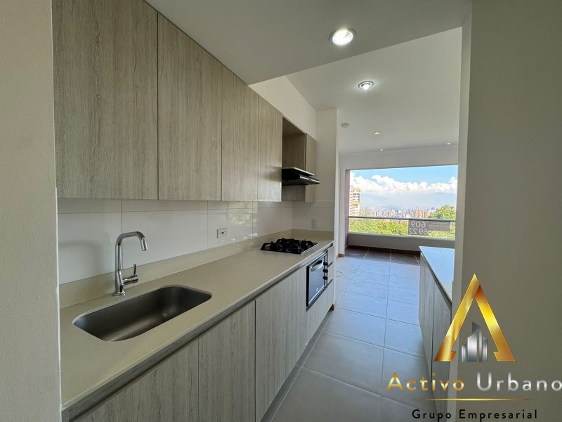 foto_104782_901271444_1202143005_ss