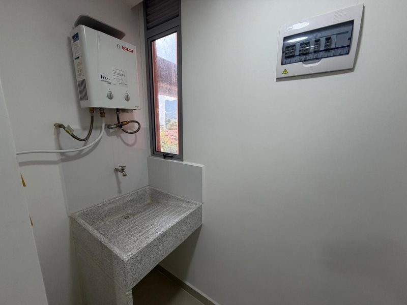 foto_104782_901271444_1261086309_ss