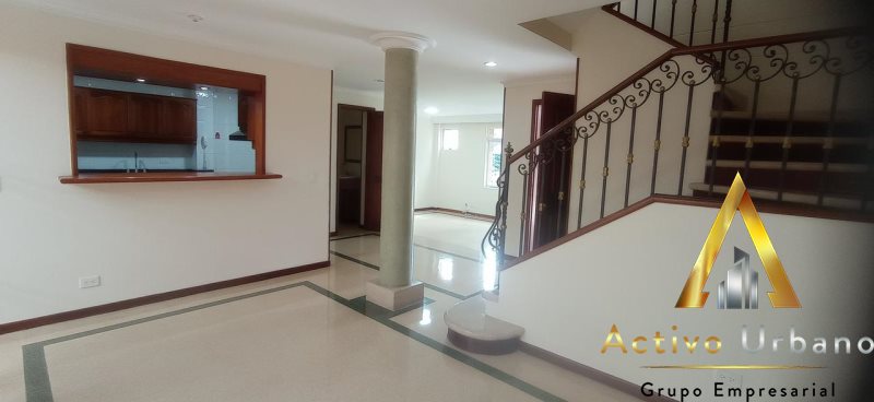 foto_104782_901271444_1414628109_ss