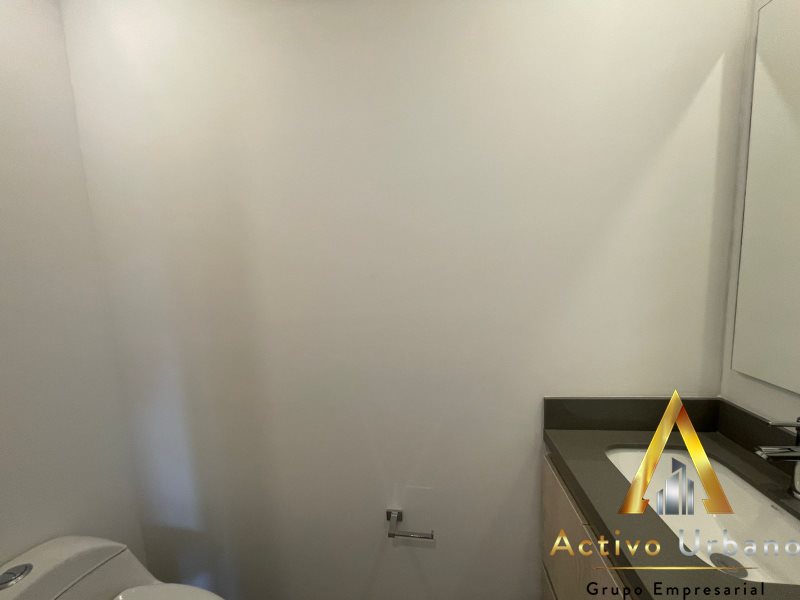 foto_104782_901271444_1851714767_ss