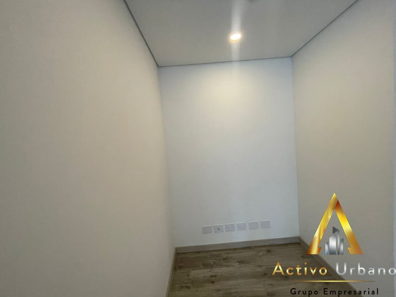 foto_104782_901271444_1865310061_ss