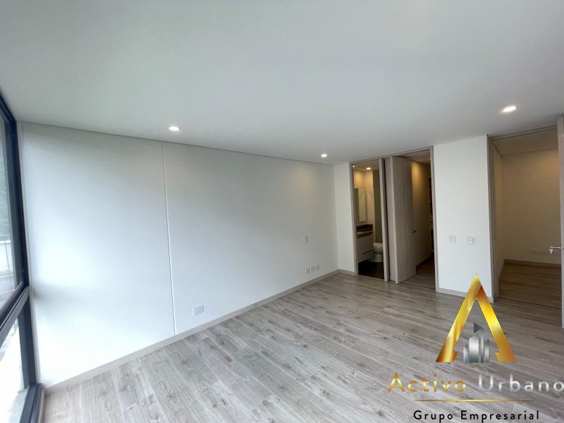 foto_104782_901271444_1873581838_ss