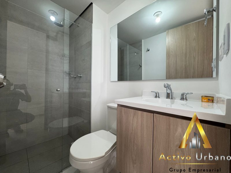 foto_104782_901271444_1895568666_ss