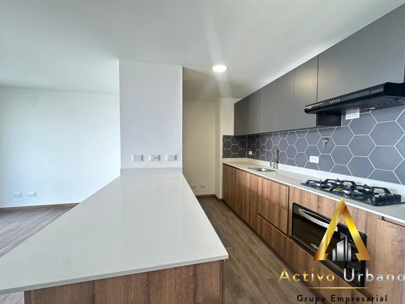 foto_104782_901271444_1901476907_ss