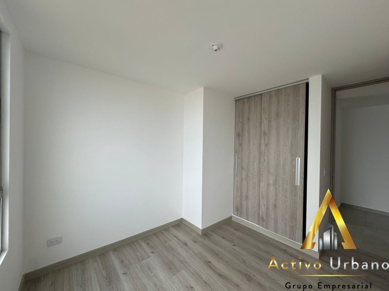 foto_104782_901271444_1907361436_ss