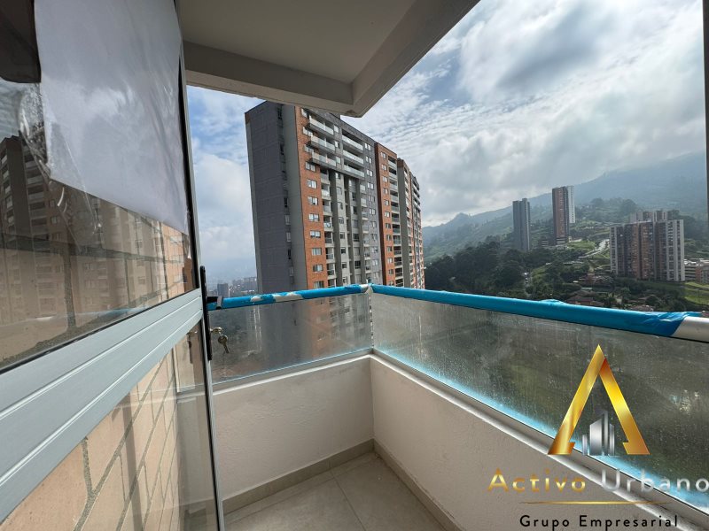 foto_104782_901271444_1915602068_ss