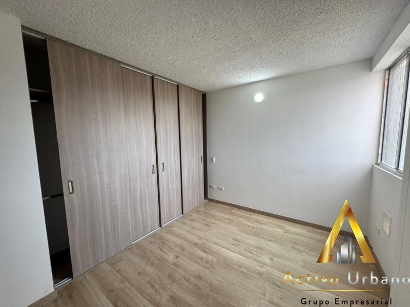 foto_104782_901271444_1985734681_ss