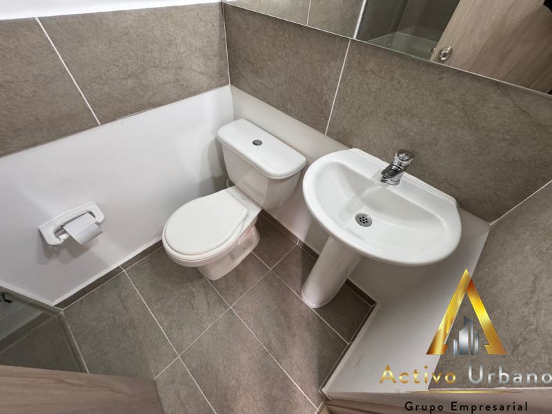 foto_104782_901271444_2035815520_ss