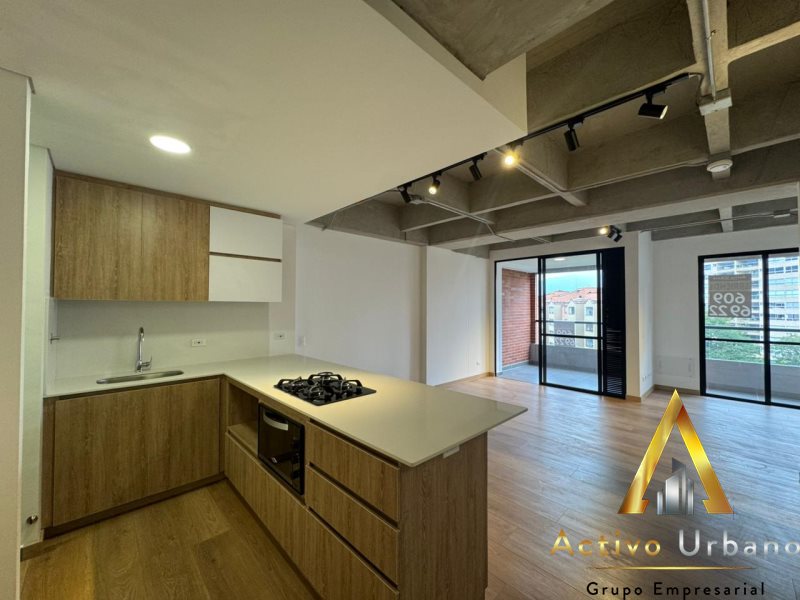 foto_104782_901271444_2115352211_ss