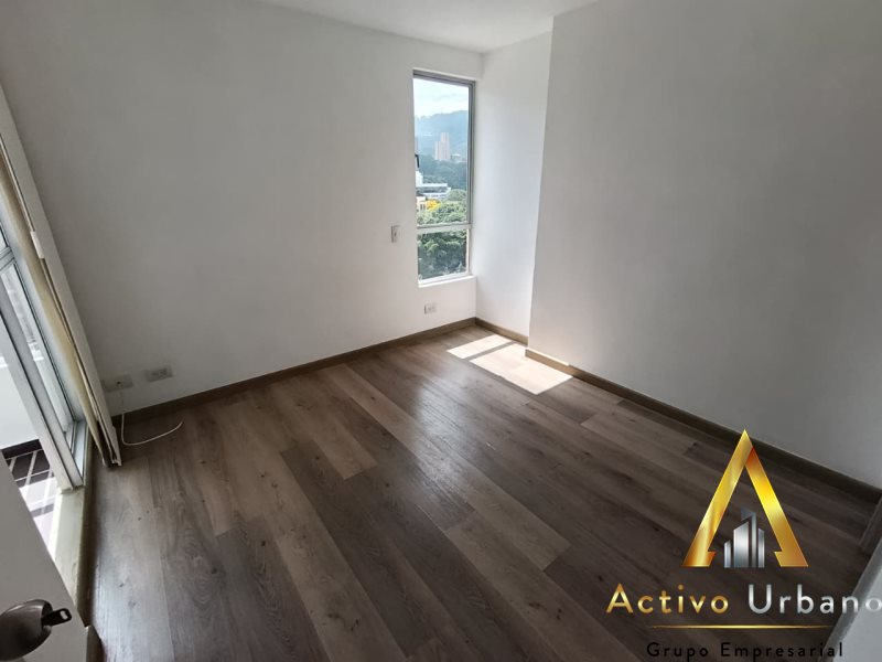 foto_104782_901271444_2151817864_ss