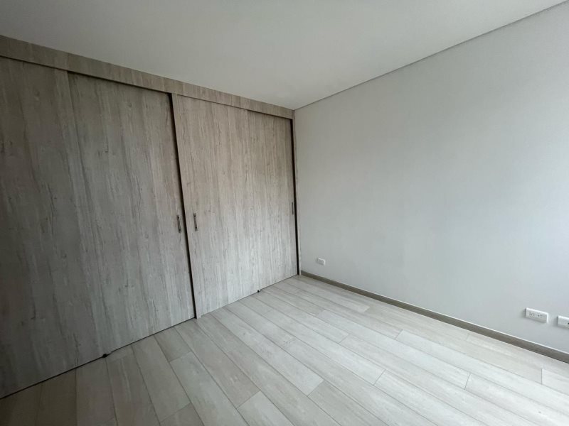 foto_104782_901271444_2178105038_ss