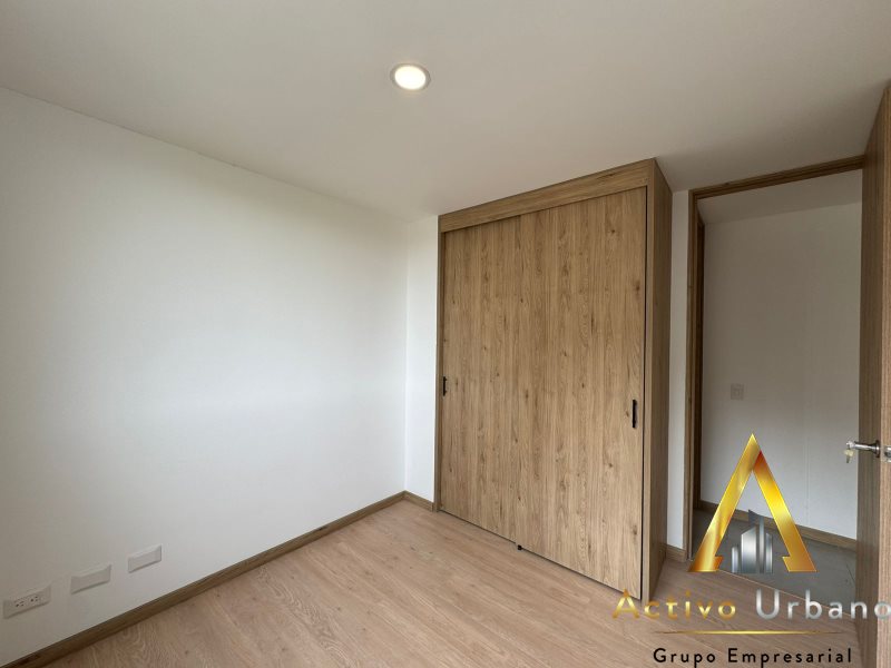 foto_104782_901271444_2227000459_ss