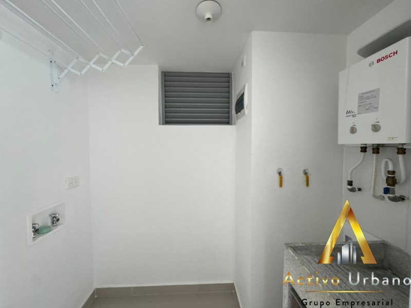 foto_104782_901271444_2526083765_ss