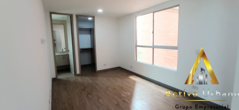 foto_104782_901271444_2775606772_ss