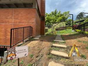 foto_104782_901271444_3114575708_ss