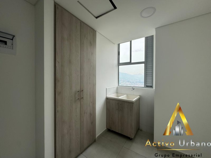 foto_104782_901271444_3138404543_ss