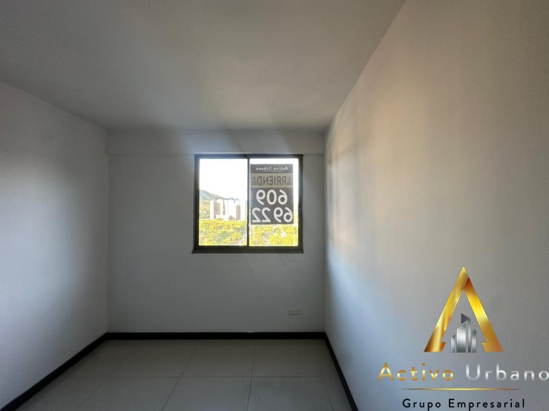 foto_104782_901271444_3683173760_ss