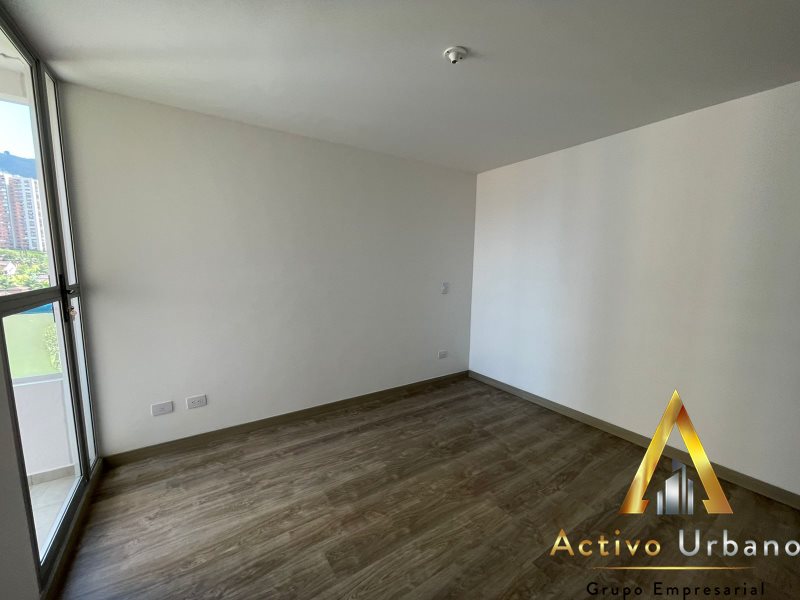 foto_104782_901271444_4031504281_ss